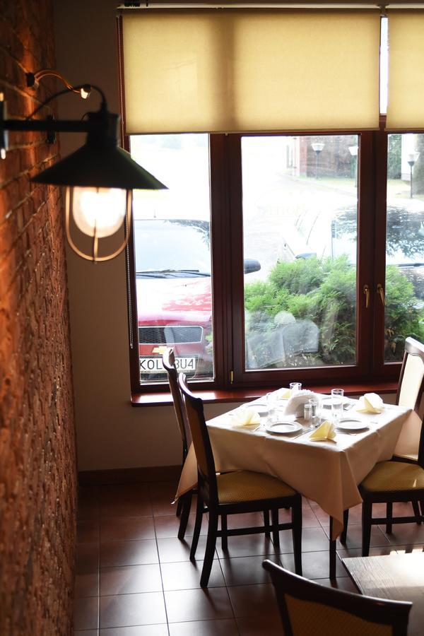 经济型公园酒店 Wielka Wies  外观 照片