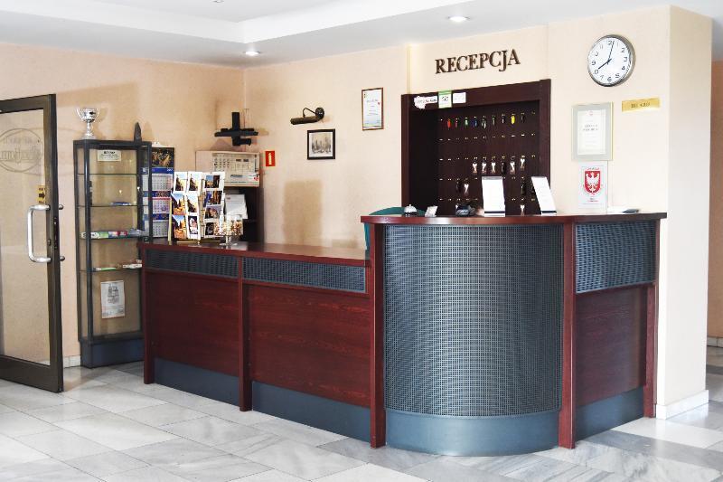 经济型公园酒店 Wielka Wies  外观 照片