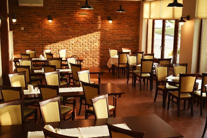 经济型公园酒店 Wielka Wies  外观 照片